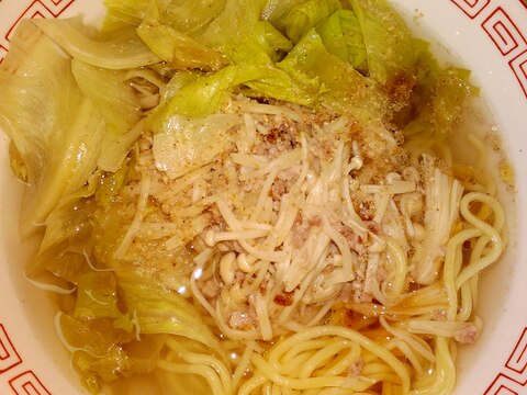 エノキとレタスの塩ラーメン